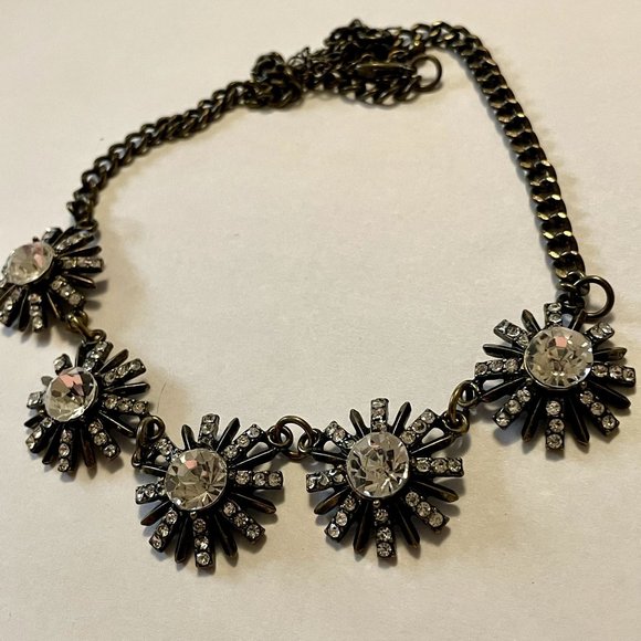 Gorgeous Rhinestone Statement Necklace - Picture 4 of 7